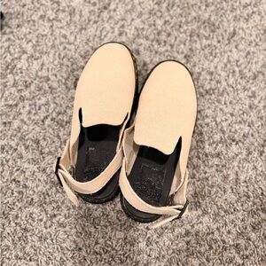 Dr Martens Carlson Convertible Slingback Platform Mule